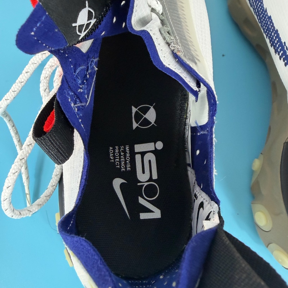 Nike White, Navy & Tan Men's Athletic Sneakers - Picture 5 of 9